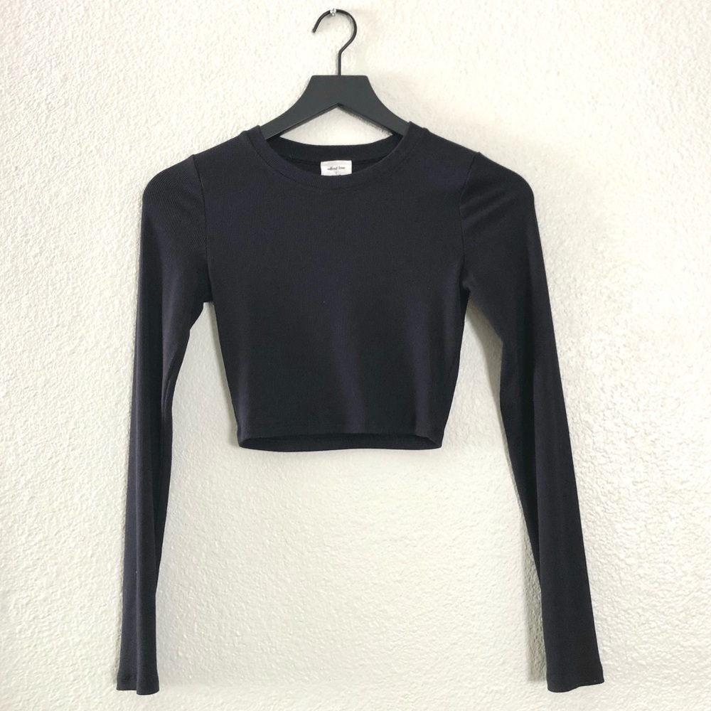 ARITZIA Wilfred Black Long-Sleeve Cropped Tee